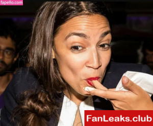 Alexandria Ocasio-Cortez Onlyfan Leaked Photo 133