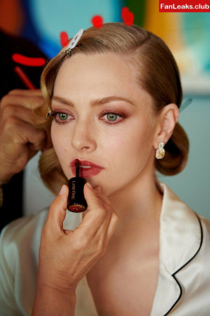 Amanda Seyfried Onlyfan Leaked Photo 93