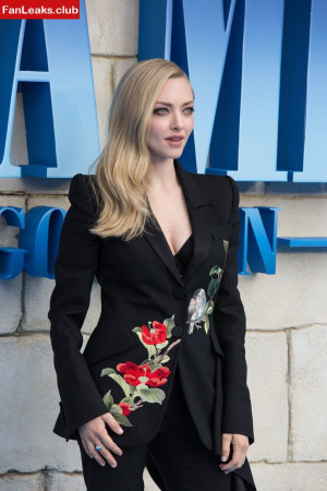 Amanda Seyfried Onlyfan Leaked Photo 112