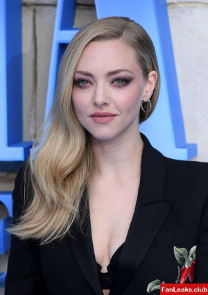 Amanda Seyfried Onlyfan Leaked Photo 122