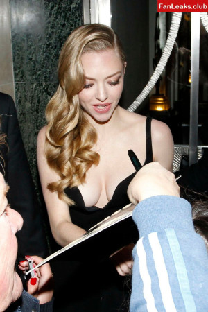 Amanda Seyfried Onlyfan Leaked Photo 151