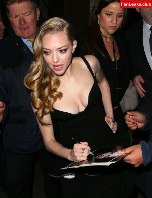 Amanda Seyfried Onlyfan Leaked Photo 157