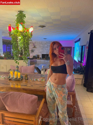 Bella Thorne Onlyfan Leaked Photo 672