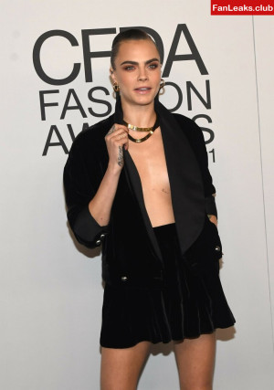 Cara Delevingne Onlyfan Leaked Photo 263