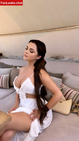 Demi Rose Mawby Onlyfan Leaked Photo 11