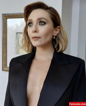 Elizabeth Olsen Onlyfan Leaked Photo 95