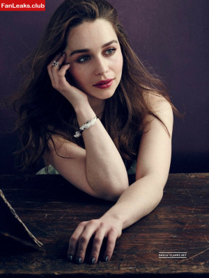 Emilia Clarke Onlyfan Leaked Photo 894