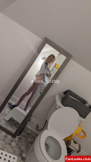 floral_fucktoy onlyfans leaked photos