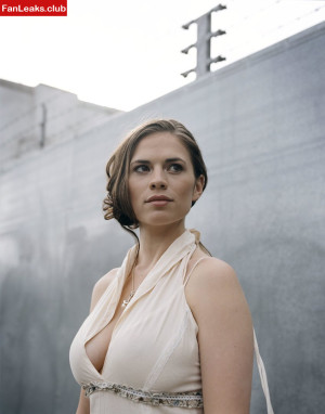 Hayley Atwell Onlyfan Leaked Photo 143