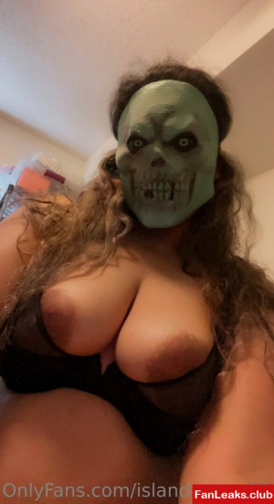 islandqueen23 Onlyfan Leaked Photo 56