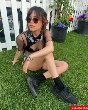 Jenna Ortega Onlyfan Leaked Photo 184