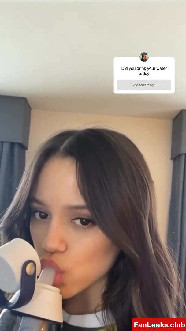 jenna-ortega-1_0227.mp4