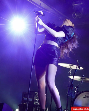 Lauren Mayberry Onlyfan Leaked Photo 127