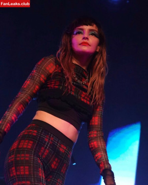 Lauren Mayberry Onlyfan Leaked Photo 180