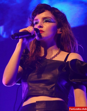 Lauren Mayberry Onlyfan Leaked Photo 187