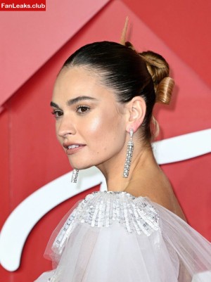 Lily James Onlyfan Leaked Photo 133