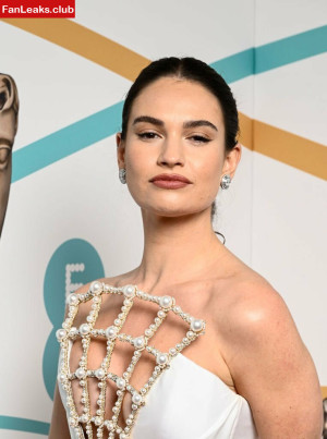 Lily James Onlyfan Leaked Photo 278