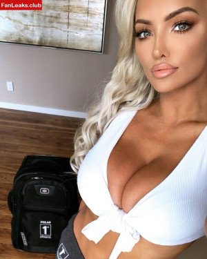 Lindsey Pelas Onlyfan Leaked Photo 103