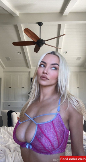 Lindsey Pelas Onlyfan Leaked Photo 367