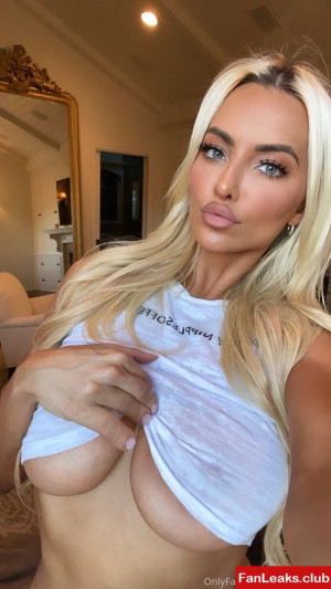 Lindsey Pelas Onlyfan Leaked Photo 459