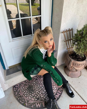 Loren Gray Onlyfan Leaked Photo 9