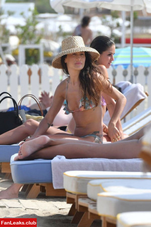 Maggie Q Onlyfan Leaked Photo 38