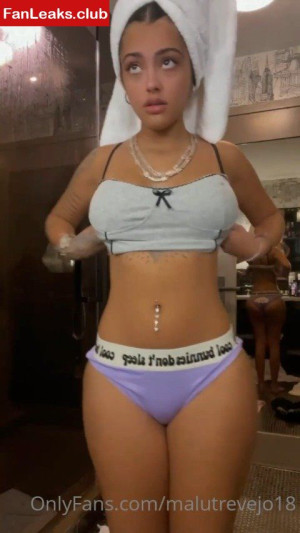 Malu Trevejo Onlyfan Leaked Photo 49