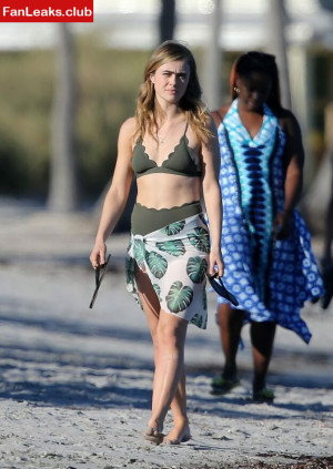 Melissa Roxburgh Onlyfan Leaked Photo 31