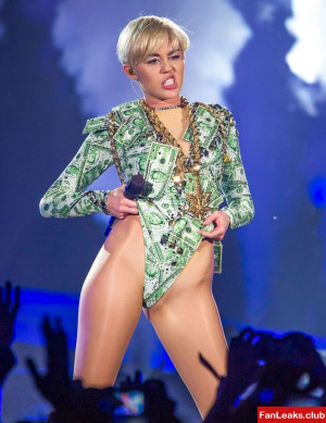 Miley Cyrus Onlyfan Leaked Photo 146