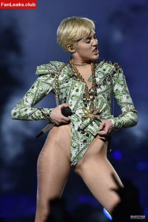 Miley Cyrus Onlyfan Leaked Photo 147