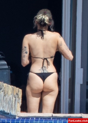 miley-cyrus_1601.jpg