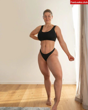 Missmiafit Onlyfan Leaked Photo 43