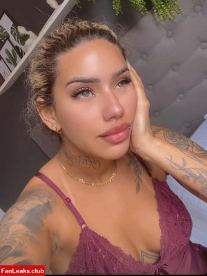 Muito Linda onlyfans leaked photos