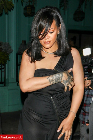 Rihanna Onlyfan Leaked Photo 691