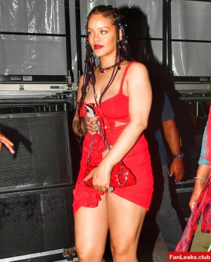 Rihanna Onlyfan Leaked Photo 746