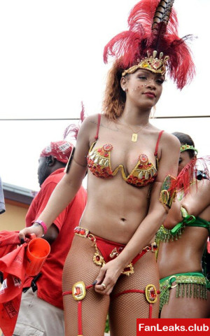 Rihanna Onlyfan Leaked Photo 767