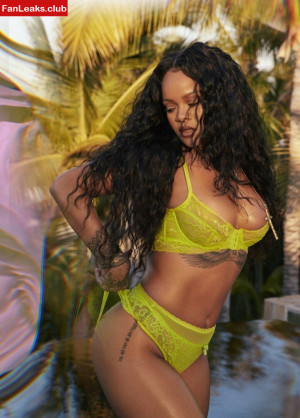 Rihanna Onlyfan Leaked Photo 831