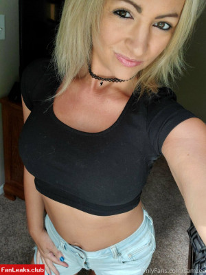 samzee onlyfans leaked photos