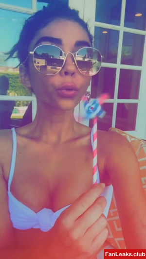 Sarah Hyland Onlyfan Leaked Photo 57