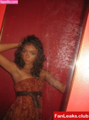 Sarah Hyland Onlyfan Leaked Photo 151