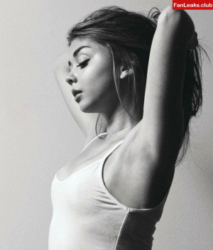 Sarah Hyland Onlyfan Leaked Photo 211