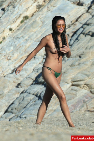 Shay Mitchell Onlyfan Leaked Photo 13