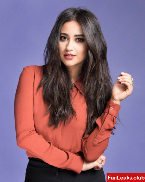 Shay Mitchell Onlyfan Leaked Photo 127