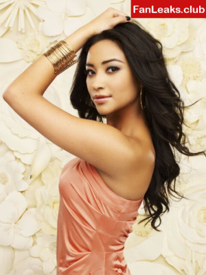 Shay Mitchell Onlyfan Leaked Photo 133