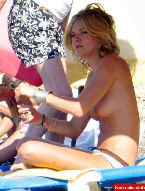 Sienna Miller Onlyfan Leaked Photo 3