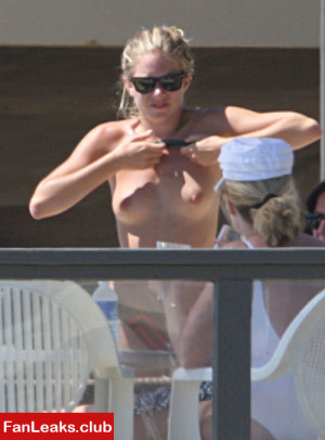 Sienna Miller Onlyfan Leaked Photo 14