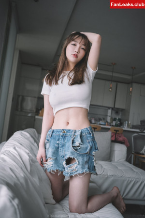 Son Ye Eun Onlyfan Leaked Photo 317