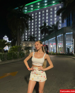 Sophia Diamond Onlyfan Leaked Photo 413