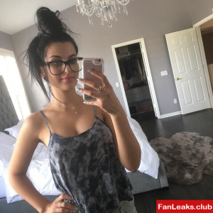 Sssniperwolf Onlyfan Leaked Photo 16