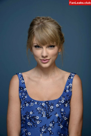 Taylor Swift Onlyfan Leaked Photo 744